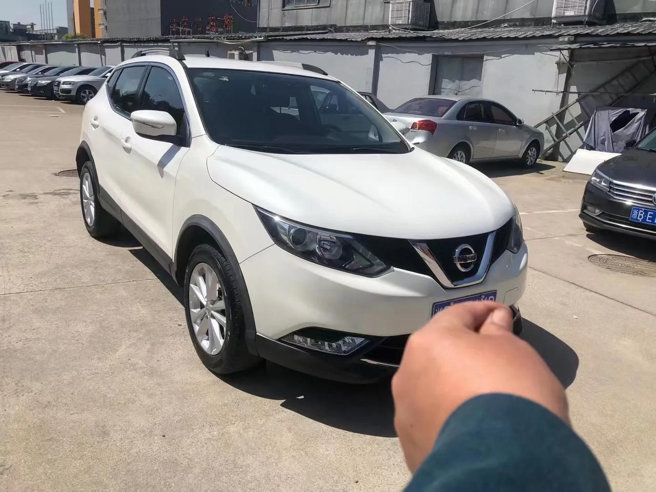 一手16年5月日产逍客20自动档车况极品原版支持任意检测价格便宜8x