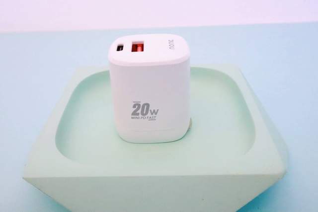 苹果取消充电头怎么办，最实惠的苹果充电头平替方案