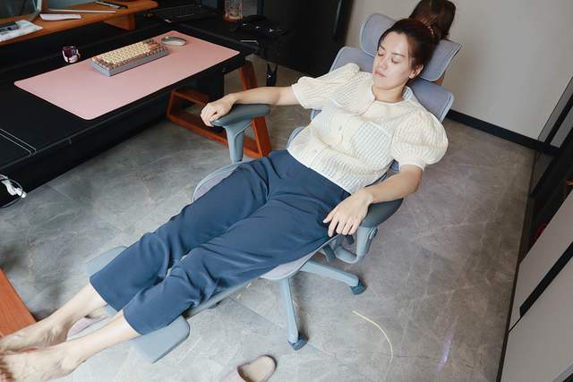 千元档坐感最舒适的工学椅，网易严选工程师系列人体工学椅体验