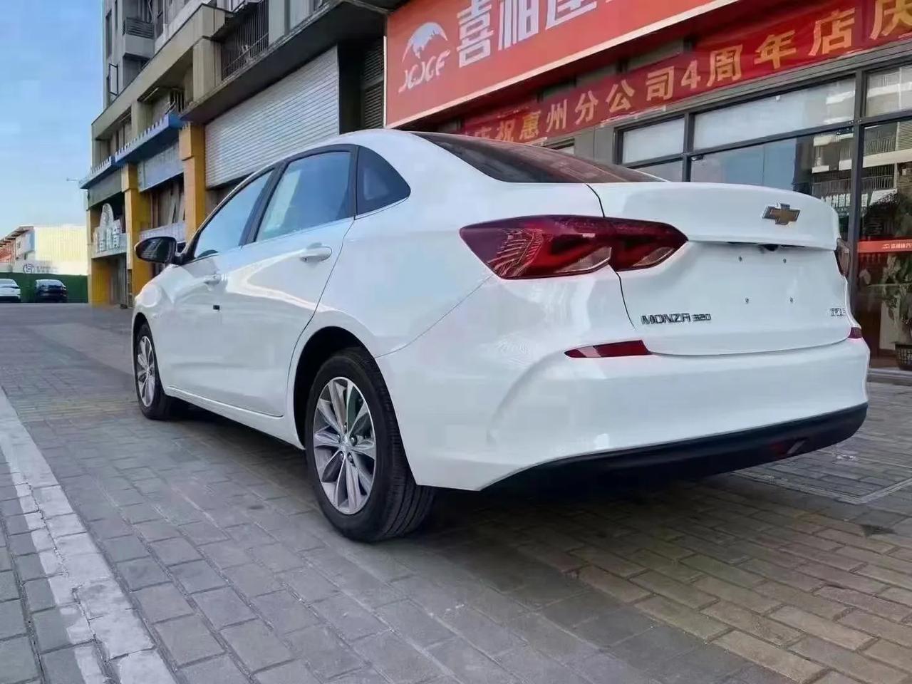 60全新69科鲁泽2021款320自动悦享天窗版雪佛兰运动型标杆犀利