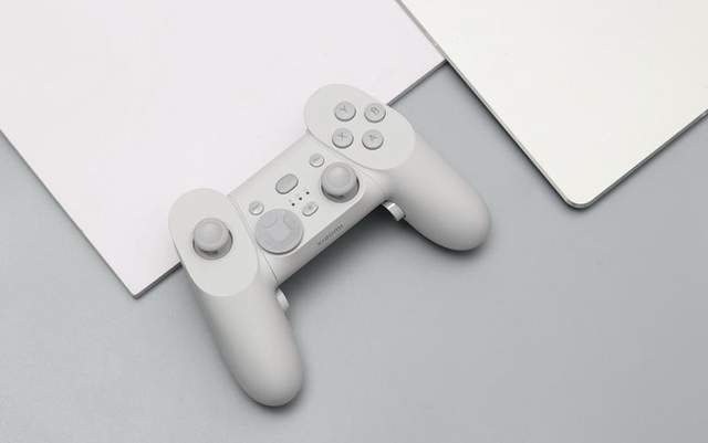 小米发布全新游戏手柄：无线连接，体验感控制