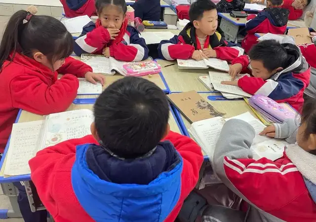 曾都区实验小学:精彩“师说”教育活动,教师分享 曾都区实验小学:精彩“师说”教育活动,教师分享