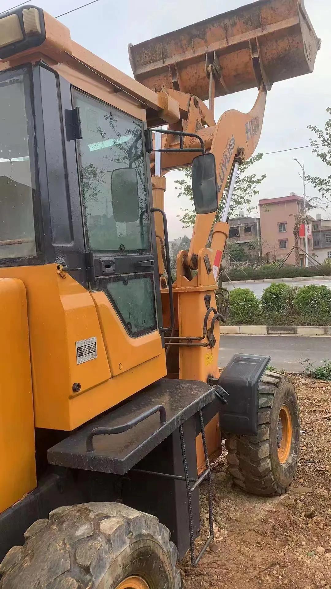 17款,鲁宇重工926n,手动,装载机卸载4.7米,配20