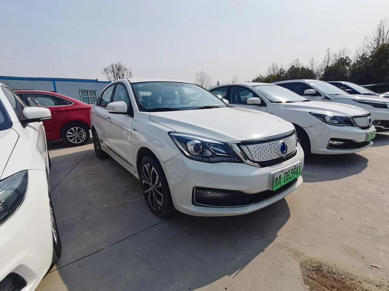 最后几台抓紧了东风富康es50019年上牌非营运指导价224800续航401几十