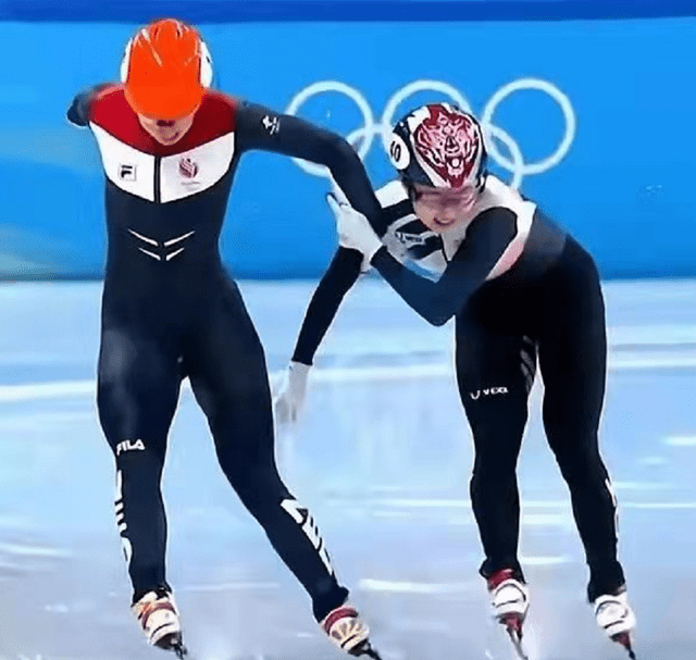 ����ѡ�֡����á��콱̨���˿�����������һ����Ȧ��û������ɶ����