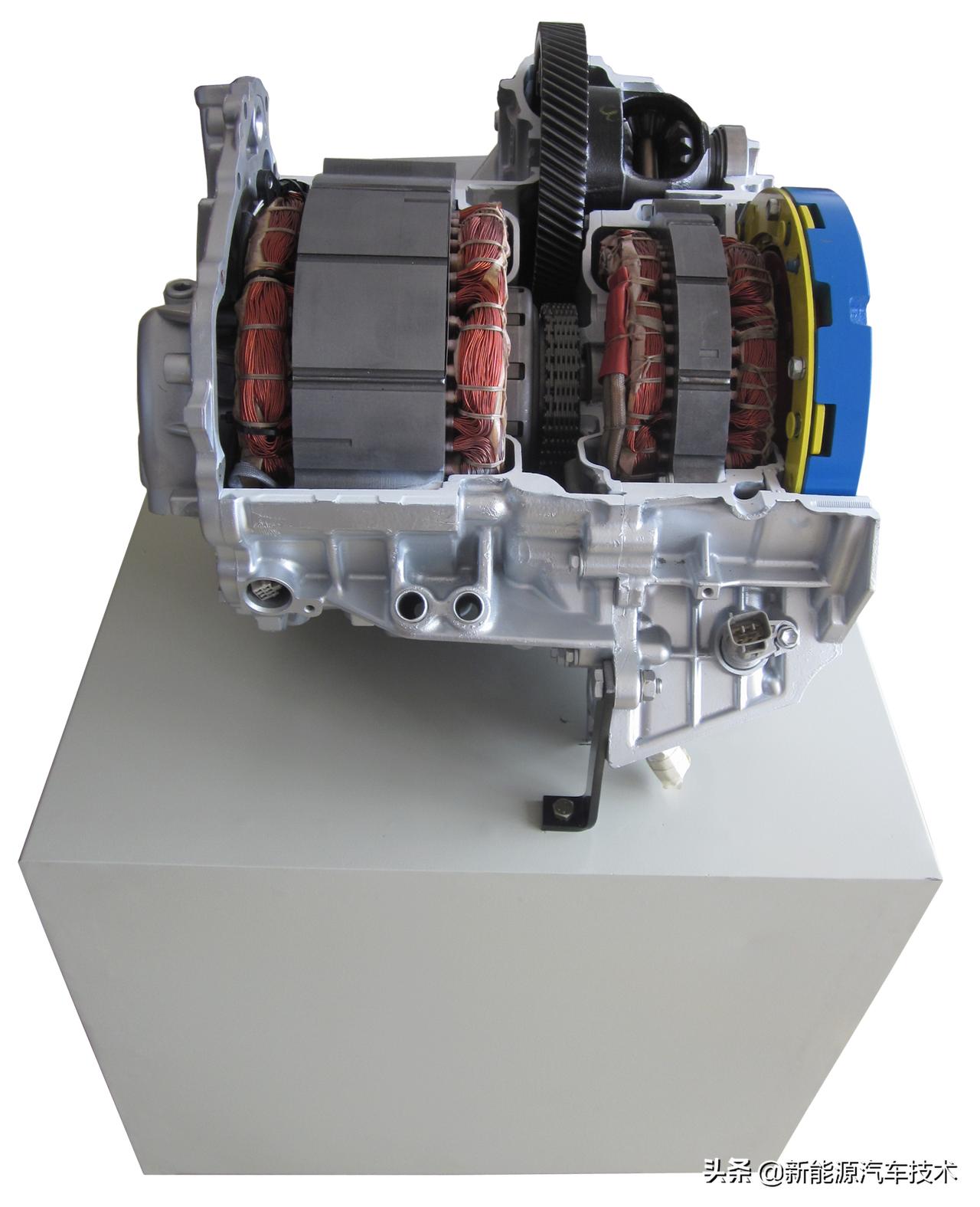 竹影清风qy我还见过转缸式,斜盘式,转阀配气式的发动机人生就此800800