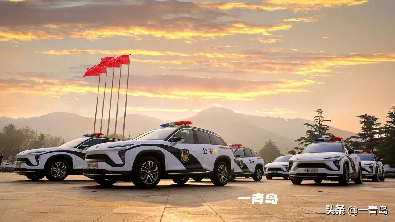 中国警车壁纸青岛交警警车青岛警车图片中国警车警车壁纸中国卧底警车