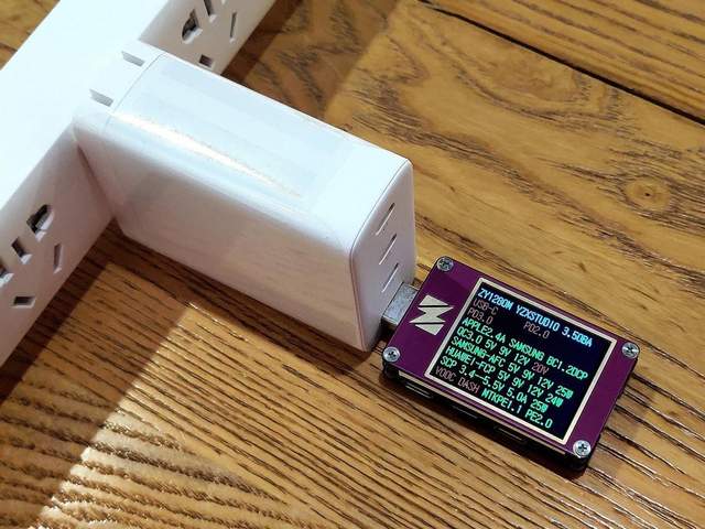 年终好物推荐：一个顶多个，ORICO 100W氮化镓充电器上手实测