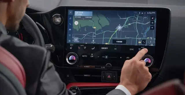 智能科技配置应该什么样，看看这台车你心里就有数了