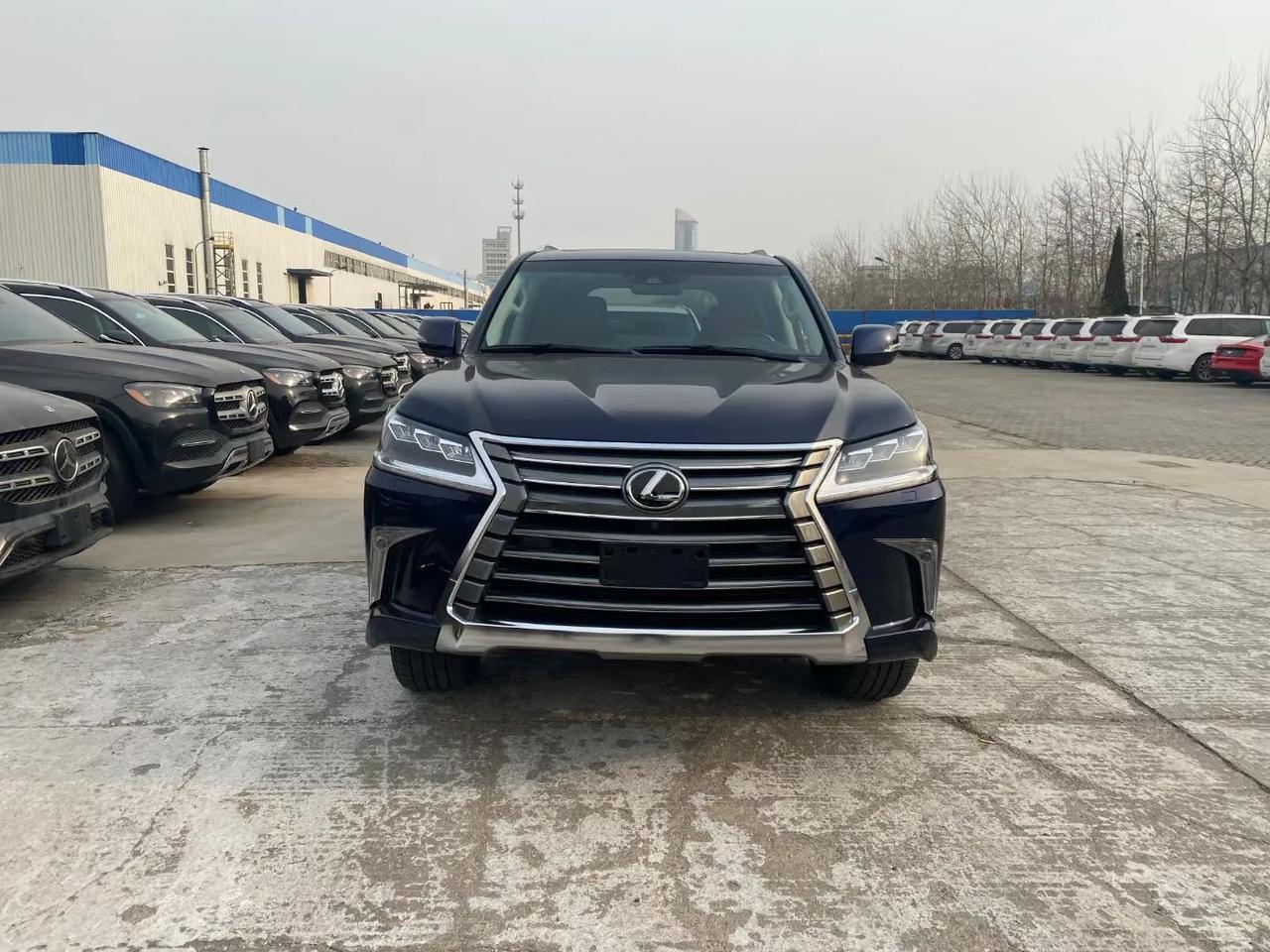 汽车届的理财产品 大哥的座驾 雷克萨斯5700__懂车帝