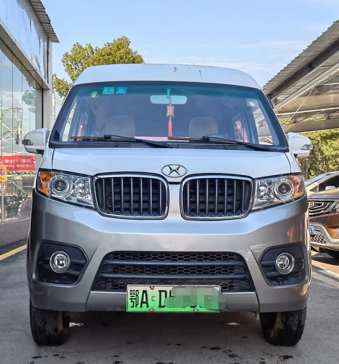 19年差几天上牌的新能源华晨鑫源x30lev,纯电动续航30