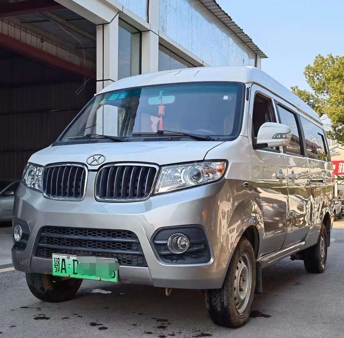 19年差几天上牌的新能源华晨鑫源x30lev,纯电动续航30