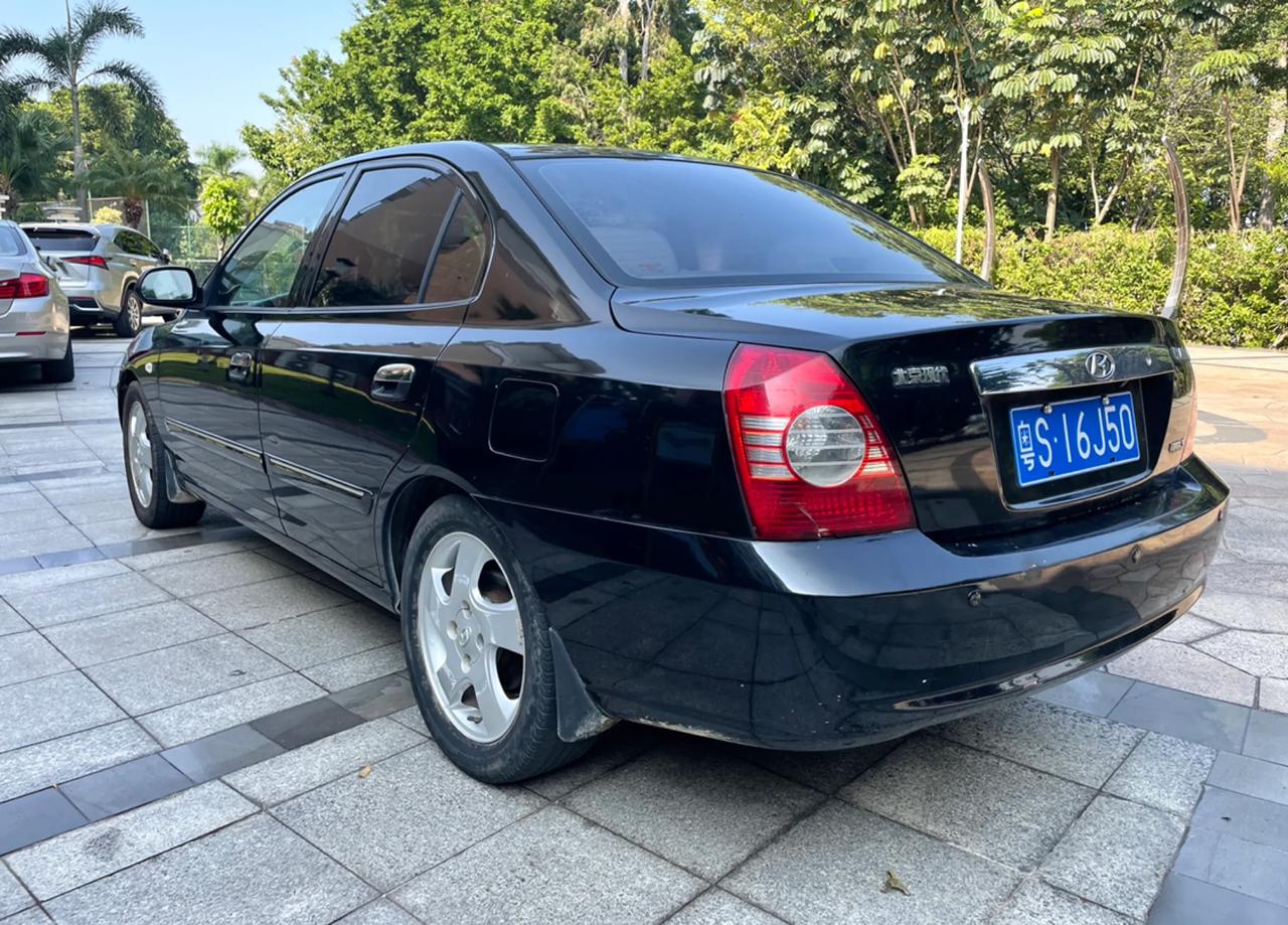 新到07年现代伊兰特自动档18l带天窗车况精品发动机波箱板正价格不高