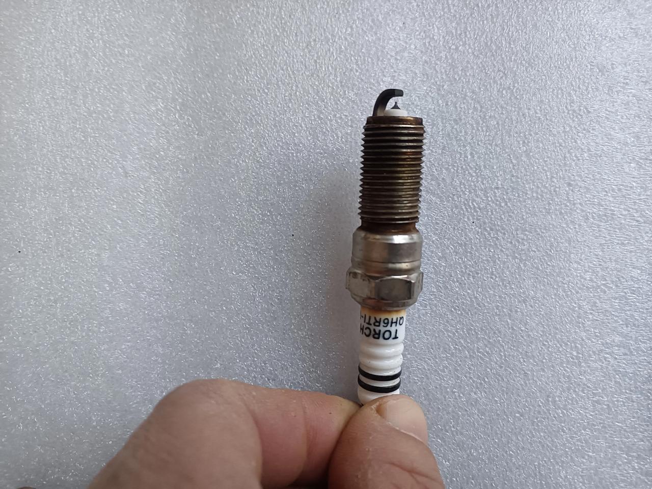 奇瑞汽车配套火花塞 是国产湘火炬的吧 铱金火花塞图一图二 以