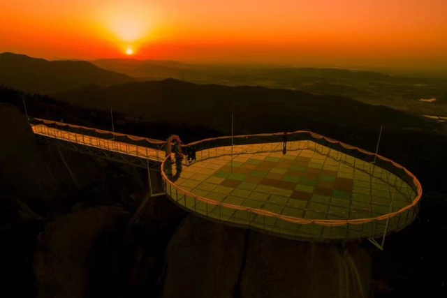 相约520巨石山，共赴春光无限