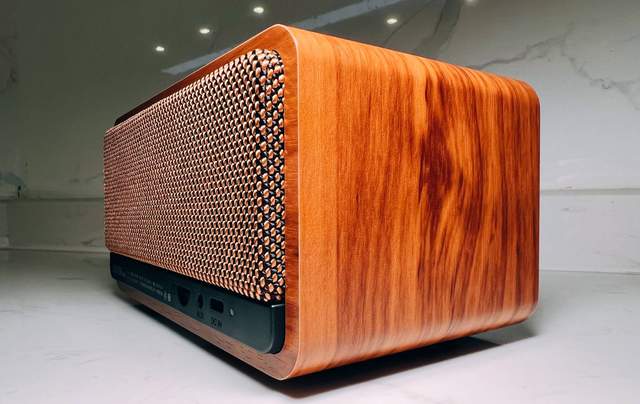 漫步者M230：露营氛围大师，是音箱更是艺术品