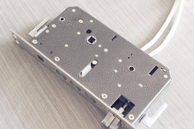 智能家居从装修开始——荣耀VOC智能门锁X6 指纹锁实测