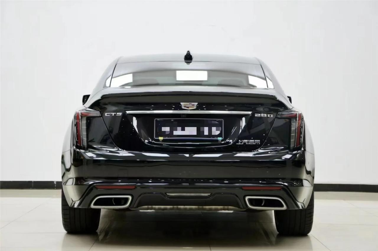 凯迪拉克ct5铂金运动版2021年上牌6千公里原版原漆喜欢的来