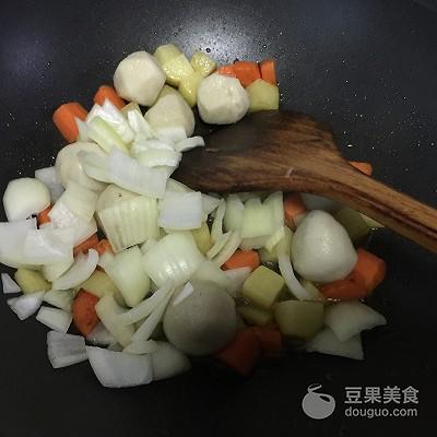 绝地求生咖喱猫辅助 猫咪爱上咖喱鱼蛋#奇妙咖喱，拯救萌娃食欲#