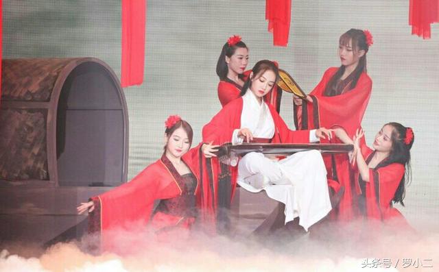 林青霞跳舞_林青霞跳舞的视频