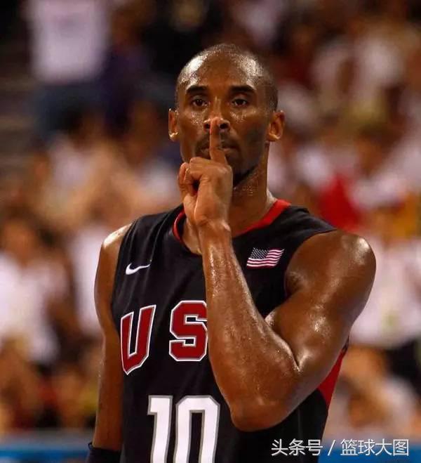 08年奥运会科比在中国人气有多高?全场万人欢呼,风尘四侠全部成了陪衬