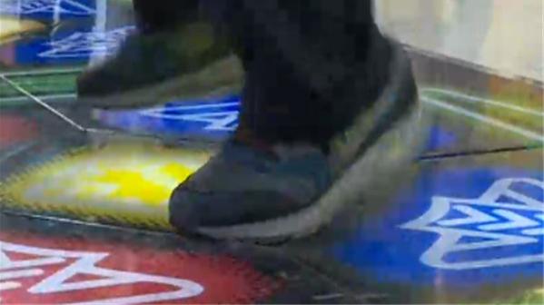 学老头跳舞_学老头跳舞视频