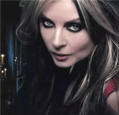 莎拉再一次用事实向世人证明她的才华,这一次与他人无关.