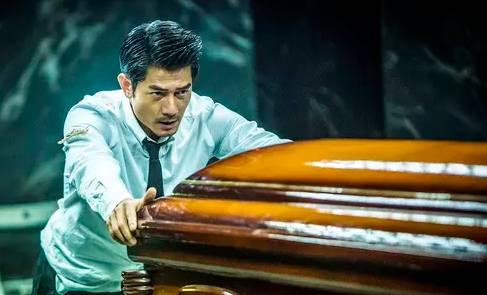 �۾���ӰϷ:Ϊ�˾ȱ����İ�����,�������ھ�(��Ա�����飬��æ������������䣬�뷽�跨����ĸ�׹�ľ������)