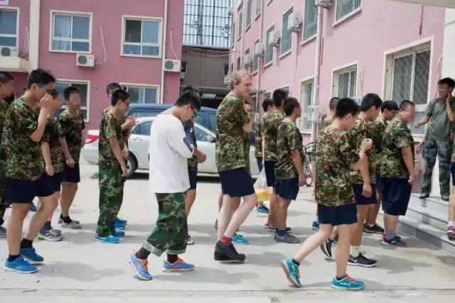 全封闭式特训学校比较好(青少年全封闭特训学校)(图5)