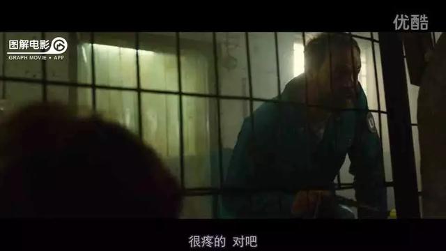 医生示范身体乳