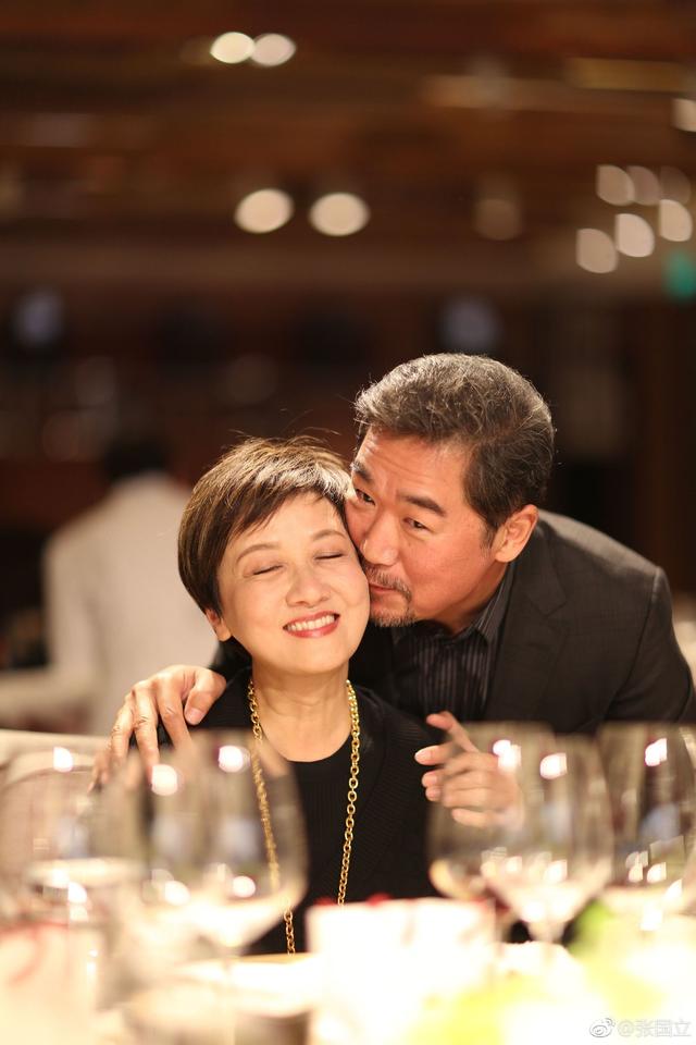张国立的老婆:张国立的妻子——邓婕美照