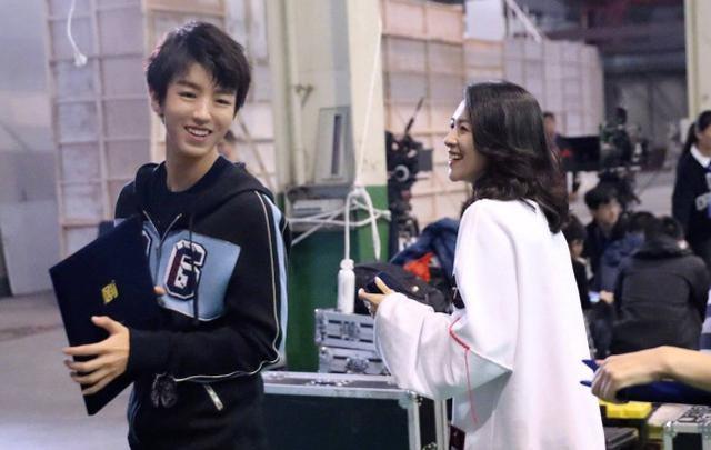 刘烨章子怡互怼视频(章子怡刘烨演员的诞生谁笑场了)