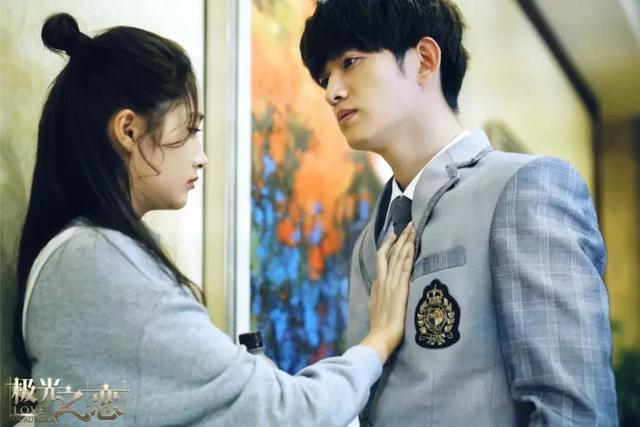 烟海沉浮关晓彤烟海沉浮关晓彤找爸爸