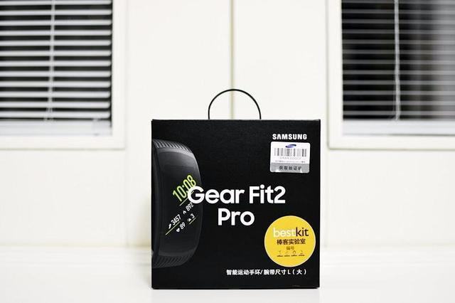 [云端云中君多群转播]，fitpro手表如何连接wifi