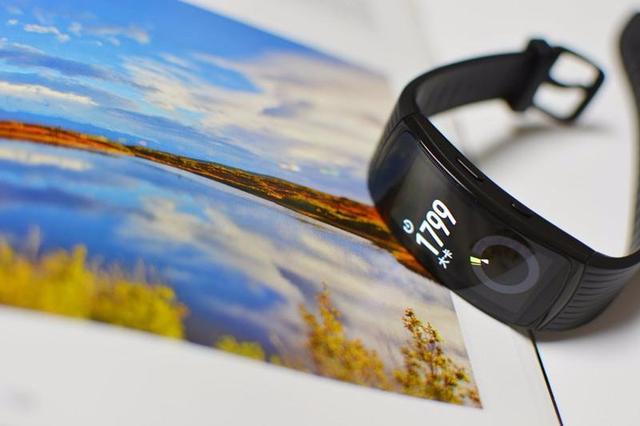 [云端云中君多群转播]，fitpro手表如何连接wifi