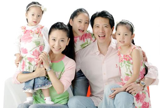 侯炳莹结婚了吗(侯炳莹老公是谁)-星座梦城