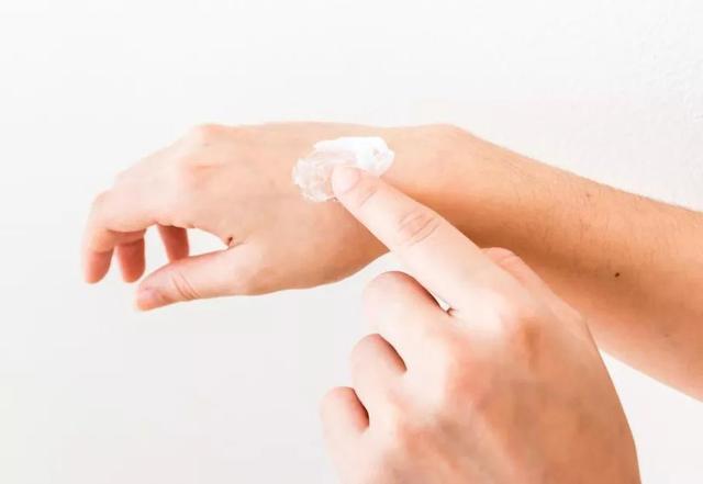 脱毛仪后毛周角化