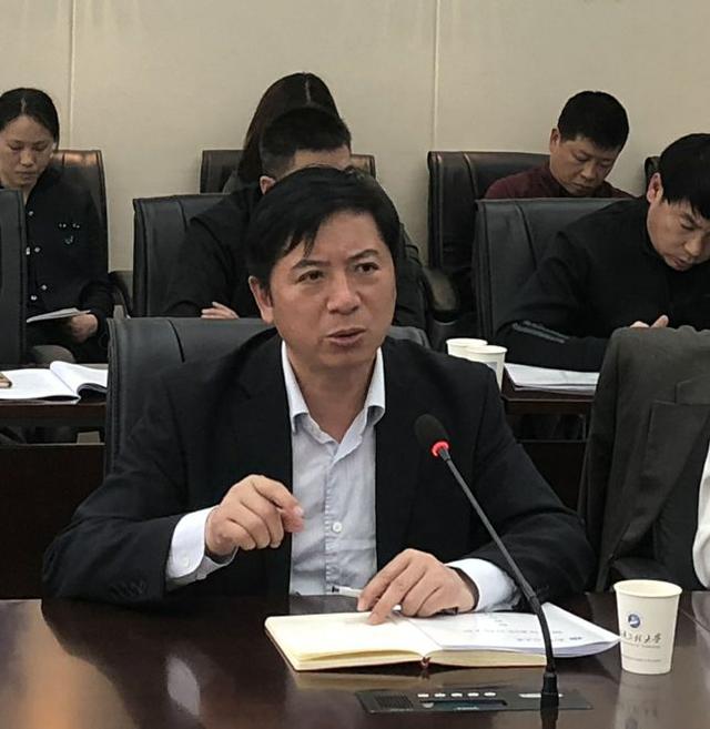桂展鹏武汉工程大学简介