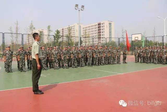 [皮卡丘收藏转发朋友圈]，军训结束可以加教官微信吗