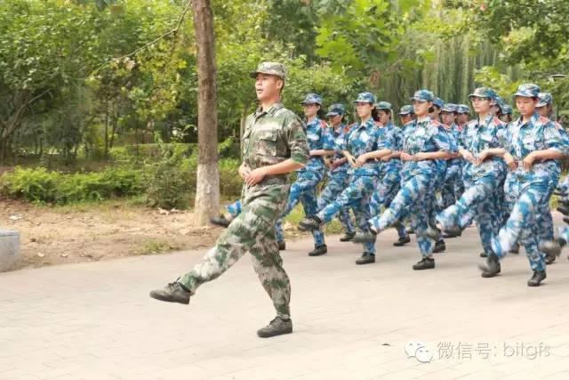 [皮卡丘收藏转发朋友圈]，军训结束可以加教官微信吗