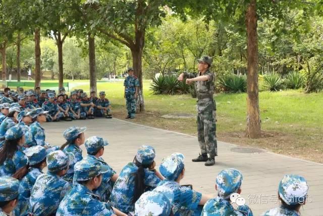 [皮卡丘收藏转发朋友圈]，军训结束可以加教官微信吗