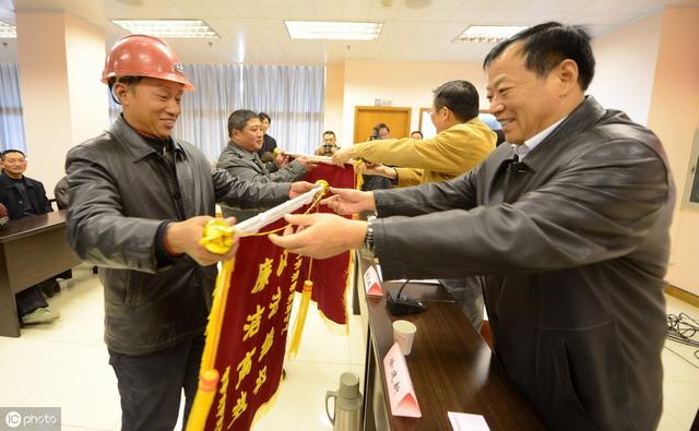 申请法律援助需要什么条件，是否要付费，哪些案件可以申请？
