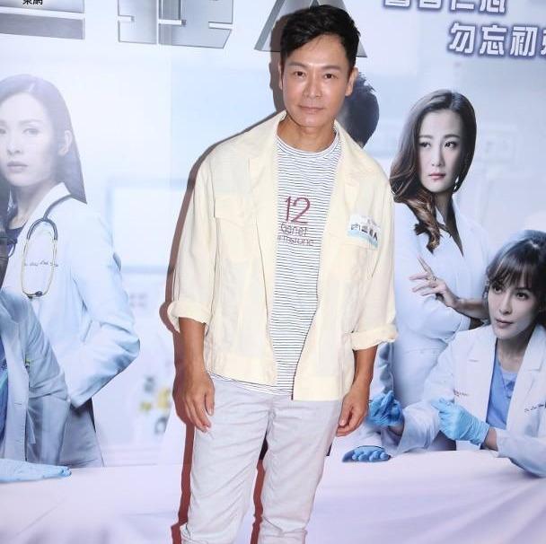 TVB《白色强人》首播收视理想 马国明很大可能夺今年视帝