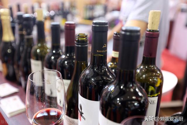 葡萄酒有酒精吗，红酒“酒精度数”是多少14度红酒一定比13度好吗涨知识了