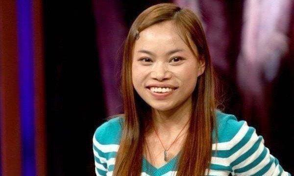 凤姐死了吗:罗玉凤在美国感染肺炎去世？网友多方辟谣，凤姐称被死亡后清净了