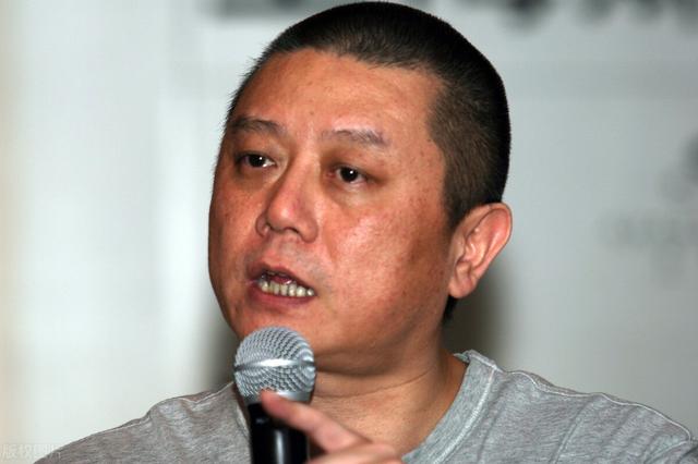 王朔照片:王朔：此生最对不起妻女，死后财产全归徐静蕾，将王子文置于何地