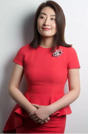 “娃哈哈公主”宗馥莉成功接班，38岁身价百亿，至今单身不婚成谜