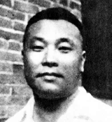 1990年张学良被释放，记者问他最想见谁，他竟说了位“汉奸”名字