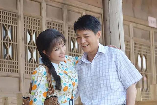 明明“廉颇老矣”，非要“尬演少女”的5大女星，羞不羞？