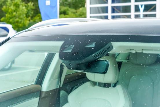 轴距近3米，总扭矩1040N·m，售价31.36万起，解析岚图FREE